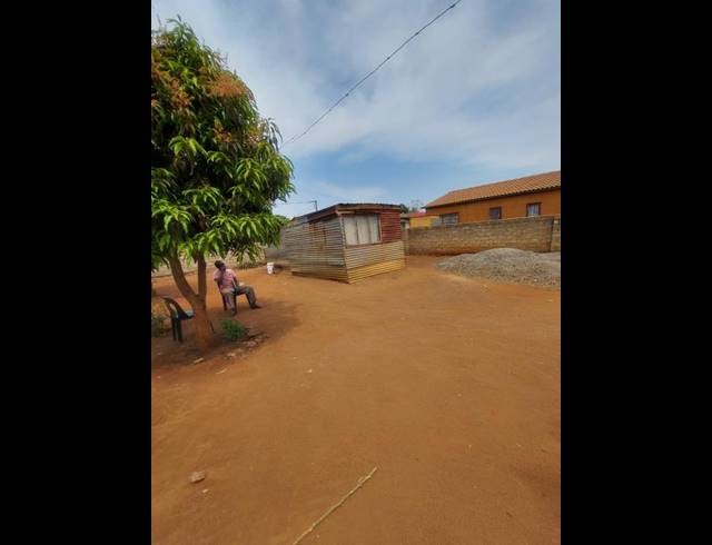 LAND FOR SALE IN SOSHANGUVE SOUTH